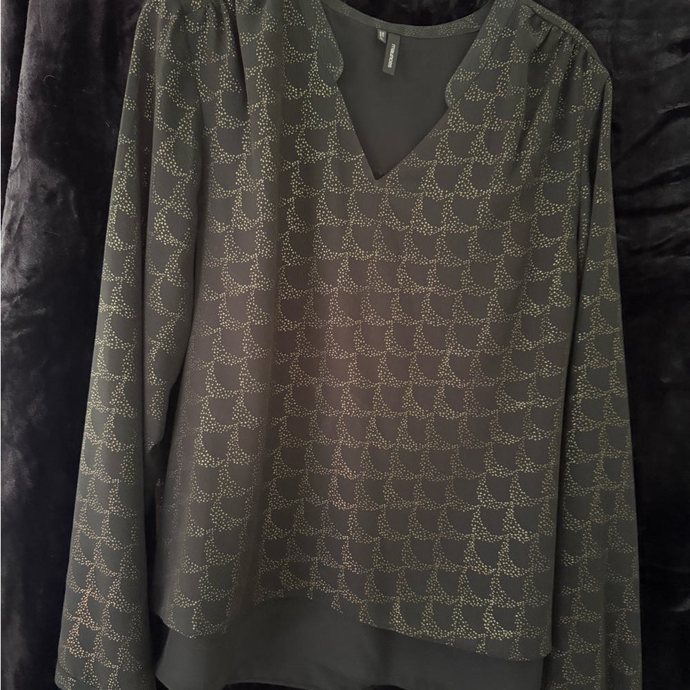 Maurices Black and Gold Patterned Blouse